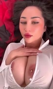Louisa Khovanski new pussy thong rubbing